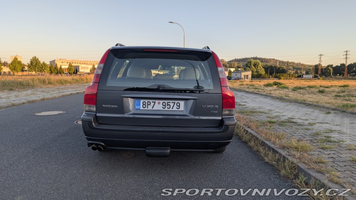 Volvo V70 V70R 2004