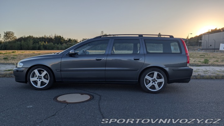 Volvo V70 V70R 2004