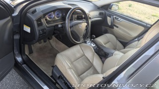 Volvo V70 V70R 2004
