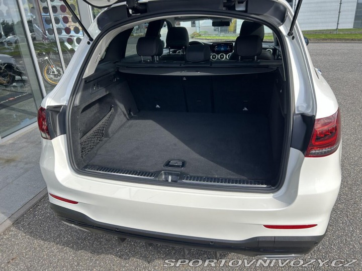 Mercedes-Benz Ostatní modely GLC 300d 4MATIC AMG AIRMATIC 2019