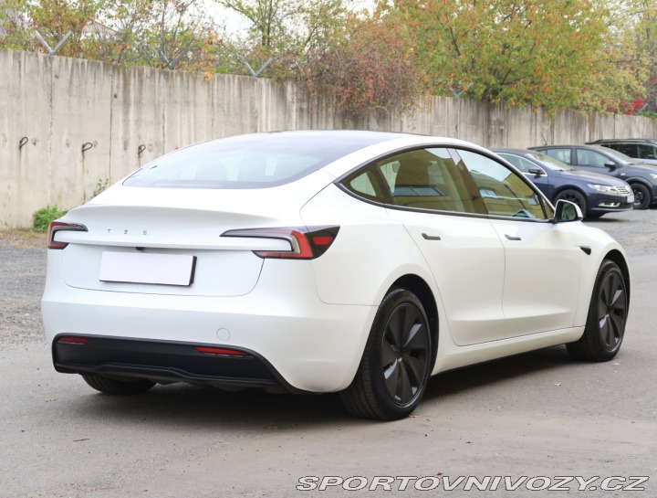 Tesla Model 3 Standard Range 60kWh 2023