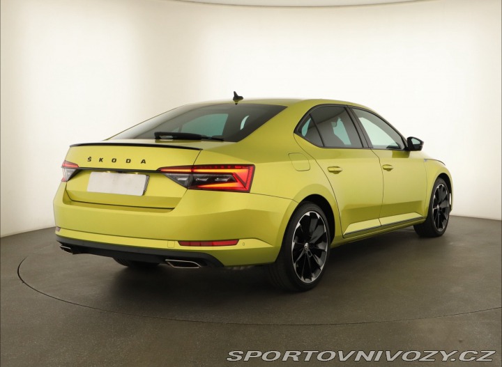 Škoda Superb Sportline 2.0 TSI 2023