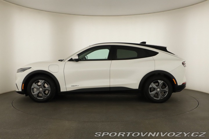 Ford Mustang Mach-E Standard Range RW 2022