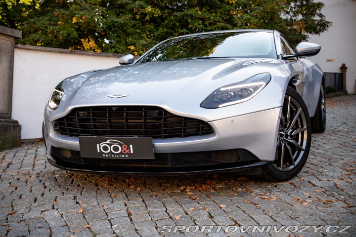 Aston Martin DB11 2019
