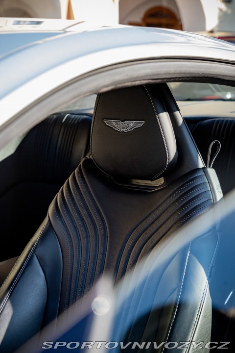Aston Martin DB11 2019