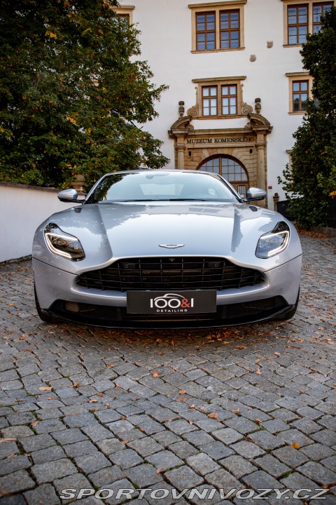 Aston Martin DB11 2019