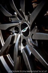 Aston Martin DB11  2019