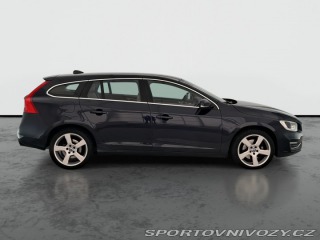 Volvo V60 Momentum T6 AWD 2017