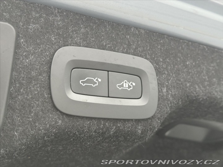 Volvo S90 2,0 B5 184kW CZ DPH 2023