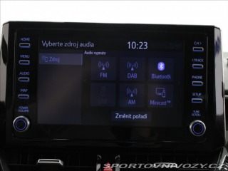 Toyota Corolla 2,0 HEV 135kW TREK 64tkm. 2021