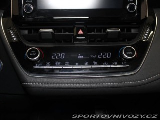 Toyota Corolla 2,0 HEV 135kW TREK 64tkm. 2021