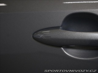 Toyota Corolla 2,0 HEV 135kW TREK 64tkm. 2021