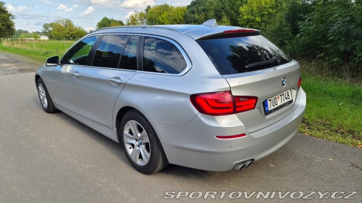 BMW 5 2,0 525d xDrive Touring 2011