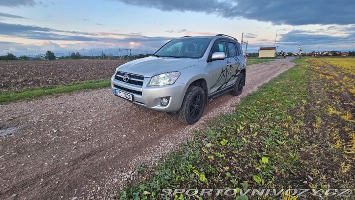 Toyota Ostatní modely RAV4 2,2   2009 2009