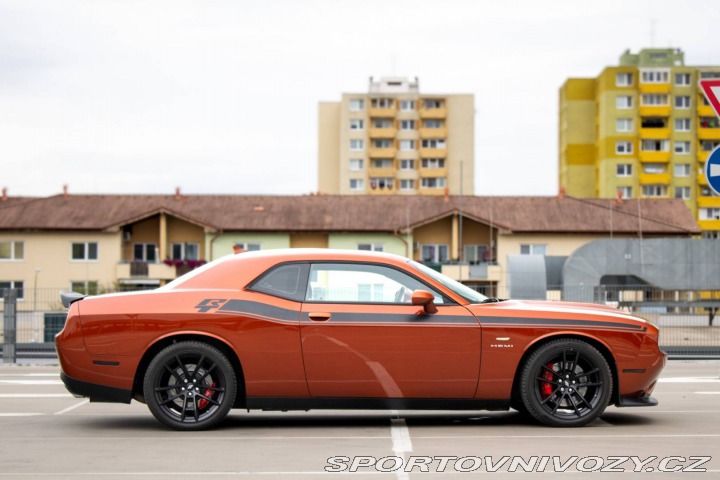 Dodge Challenger R/T Plus 5.7 V8 HEMI / 2 2022