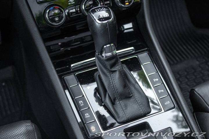 Škoda Superb Combi  2.0 TSI Laurin Kle 2020