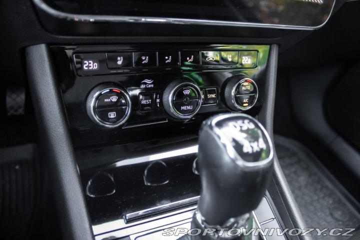 Škoda Superb Combi  2.0 TSI Laurin Kle 2020