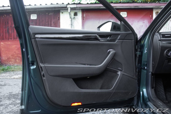 Škoda Superb Combi  2.0 TSI Laurin Kle 2020