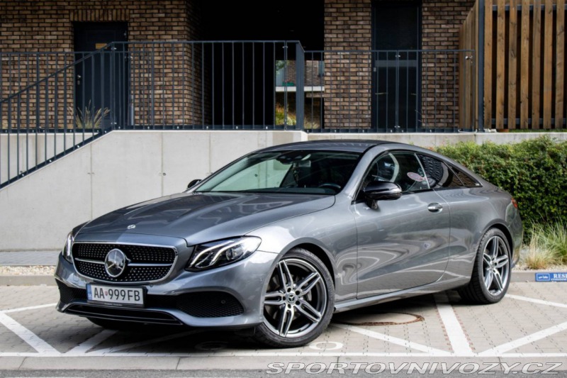 Mercedes-Benz E Kupé 220d 4Matic AMG Lin