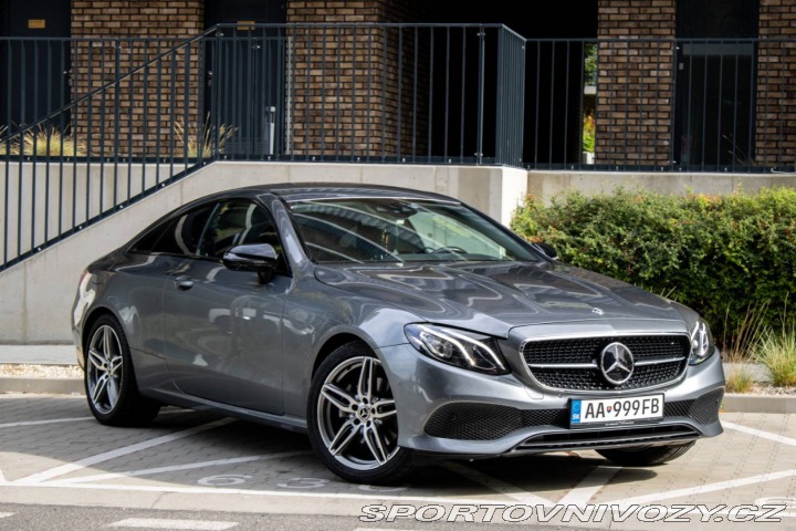 Mercedes-Benz E Kupé 220d 4Matic AMG Lin 2018