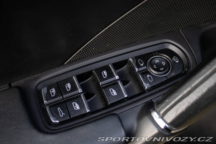 Porsche Cayenne Diesel Tiptronic S / 176 2011