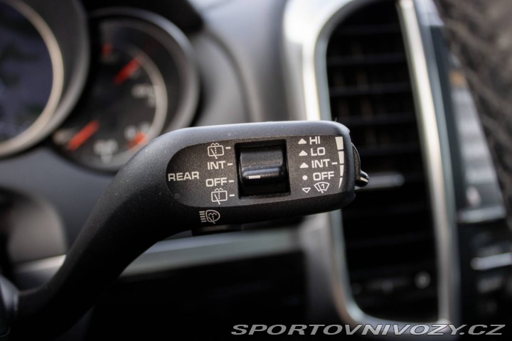 Porsche Cayenne Diesel Tiptronic S / 176 2011