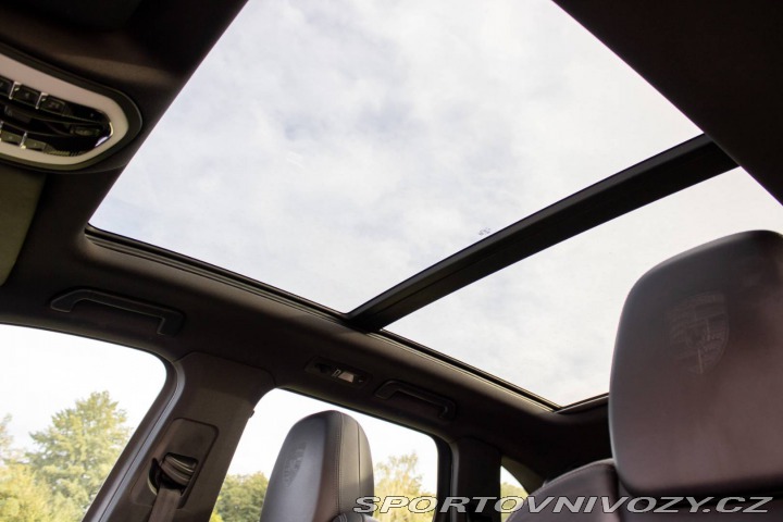 Porsche Cayenne Diesel Tiptronic S / 176 2011