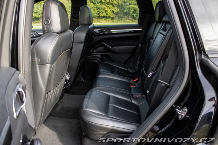 Porsche Cayenne Diesel Tiptronic S / 176 2011