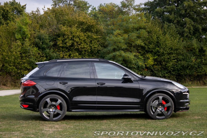 Porsche Cayenne Diesel Tiptronic S / 176 2011