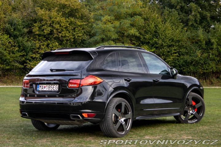 Porsche Cayenne Diesel Tiptronic S / 176 2011