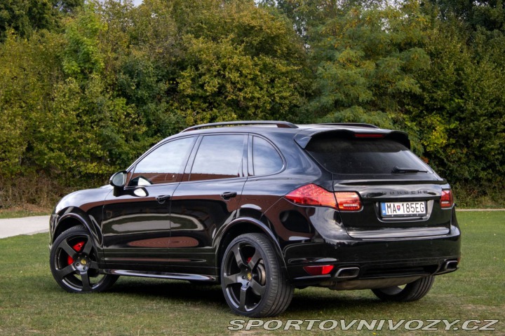Porsche Cayenne Diesel Tiptronic S / 176 2011