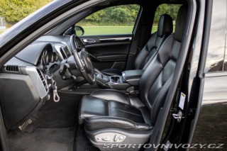 Porsche Cayenne Diesel Tiptronic S / 176 2011