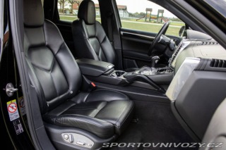Porsche Cayenne Diesel Tiptronic S / 176 2011
