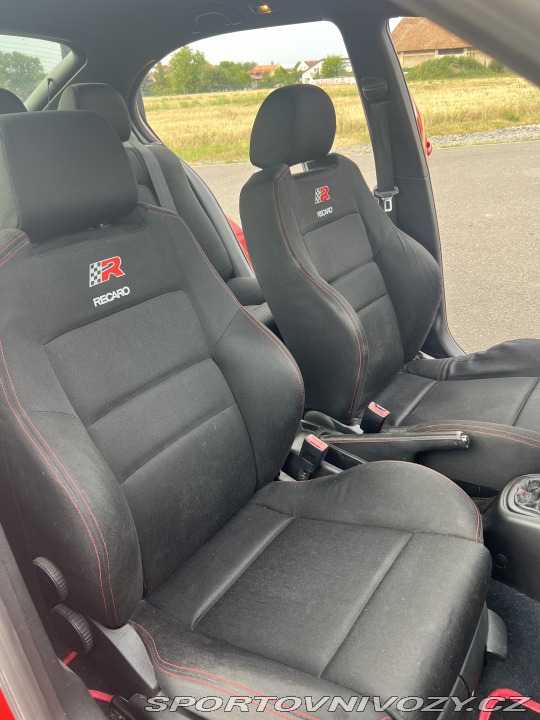 Seat Leon Cupra R 2004