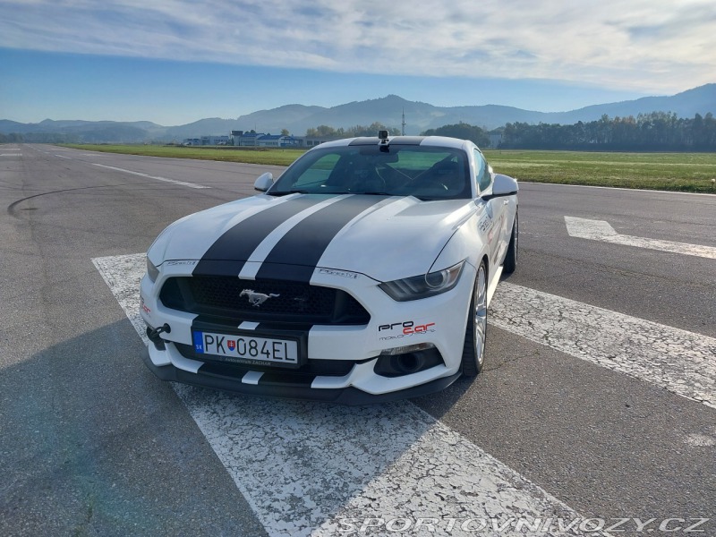 Ford Mustang GT V8