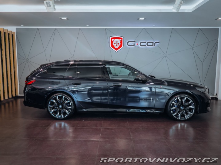 BMW 5 550e xDrive M-sport Touri 2025