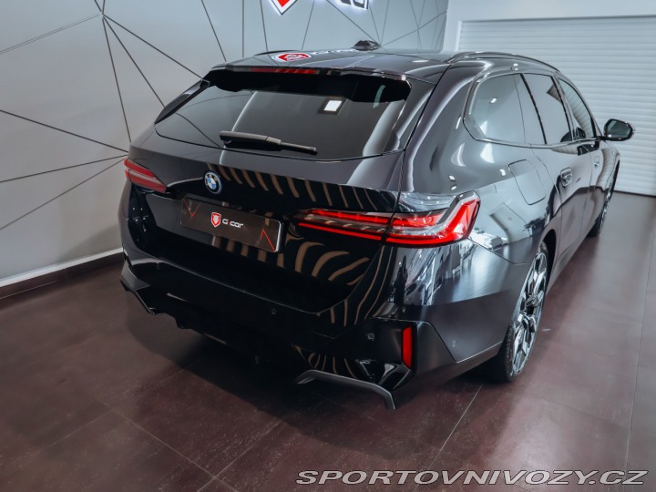 BMW 5 550e xDrive M-sport Touri 2025