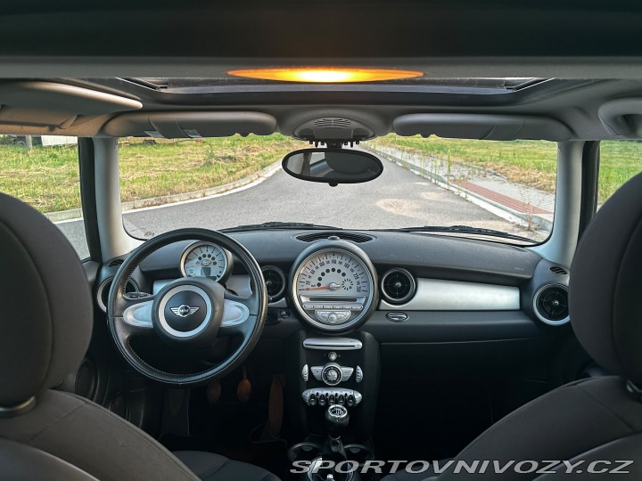 Mini Cooper R56 Mini One 2008