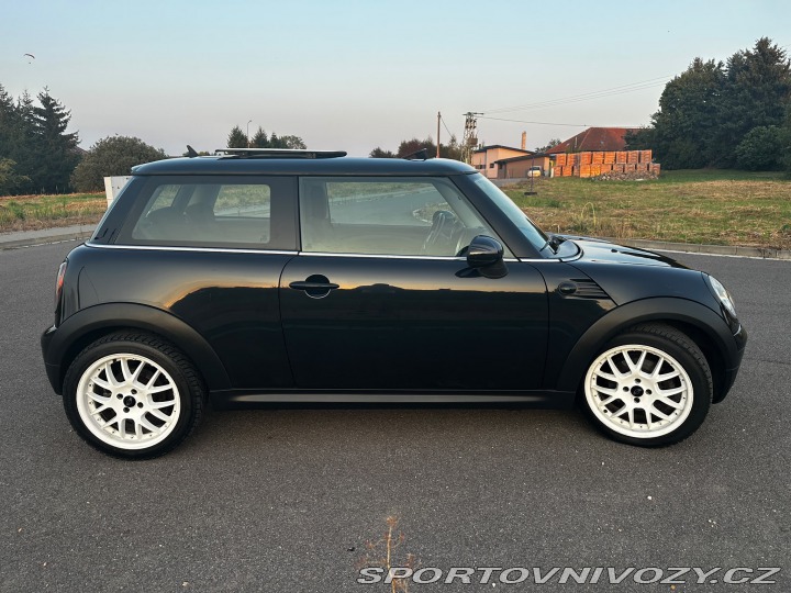 Mini Cooper R56 Mini One 2008