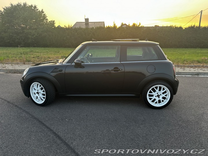 Mini Cooper R56 Mini One 2008