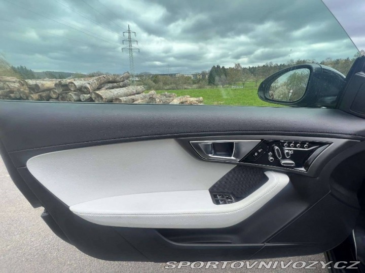 Jaguar F-Type 2014