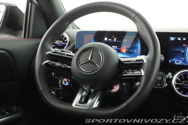 Mercedes-Benz Ostatní modely GLA AMG line GLA 35 AMG 4MATI 2026