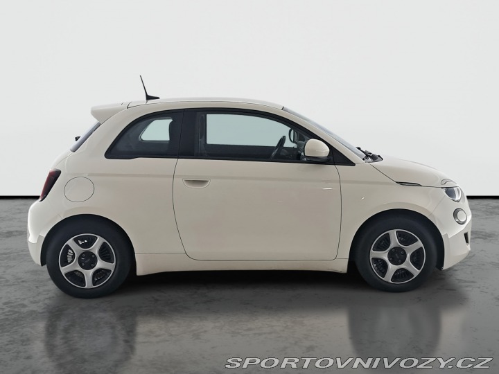 Fiat 500 500e  42 kWh 2021