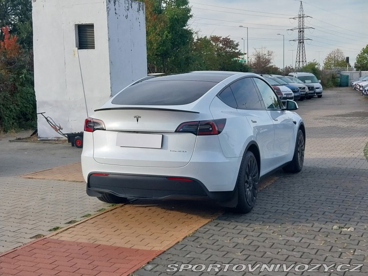 Tesla Model Y Long Range AWD 79kWh 2023