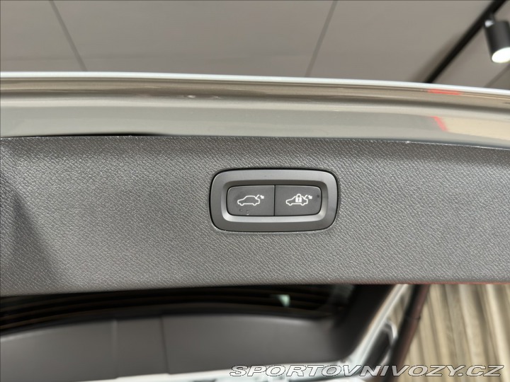 Volvo Ostatní modely XC90 2,0 T8 PHEV Plus Black E 2026