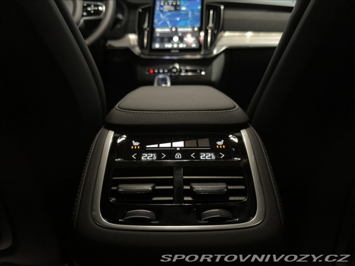 Volvo Ostatní modely XC90 2,0 T8 Plus Black Editio 2026