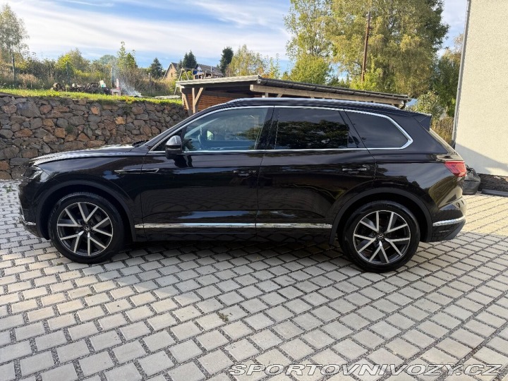 Volkswagen Ostatní modely Touareg 3,0 V6 210kW TOP STAV 2021