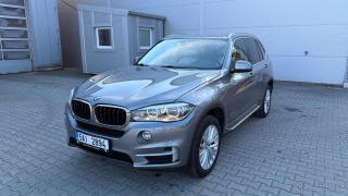 BMW X5 3,0   30d, 190kW, bílá ků