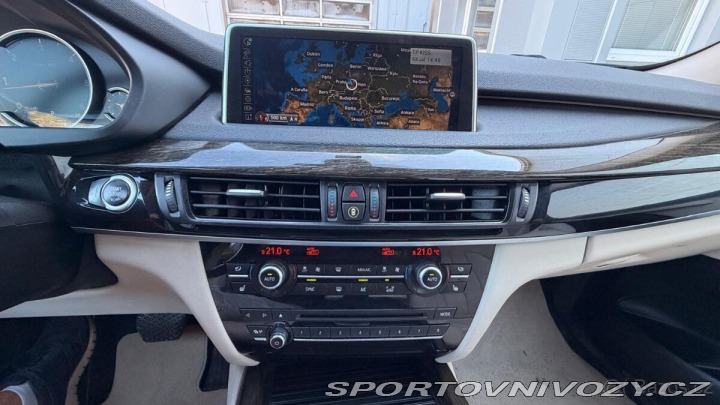BMW X5 3,0   30d, 190kW, bílá ků 1800