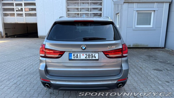 BMW X5 3,0   30d, 190kW, bílá ků 1800